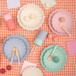 Meri-Meri Meri Meri Large Pink Reusable Bamboo Plates (Pack Of 6) 7 Meri-Meri Meri Meri Large Pink Reusable Bamboo Plates (Pack Of 6) -Kids’ Furniture Store GUEST 530c2601 eb70 450b a166 8904fa0b9238 1