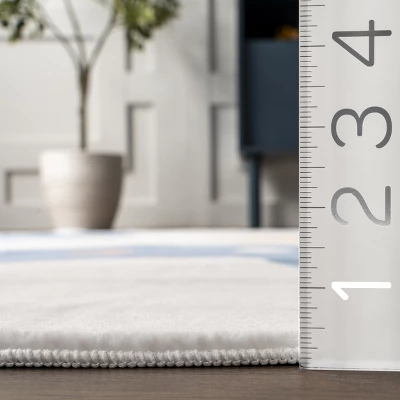 NuLOOM Ariella Giraffe Kids Machine Washable Area Rug 2 NuLOOM Ariella Giraffe Kids Machine Washable Area Rug - Image 2